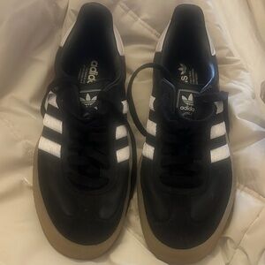 Adidas Sambae sneakers. Perfect condition Worn once. US size 9